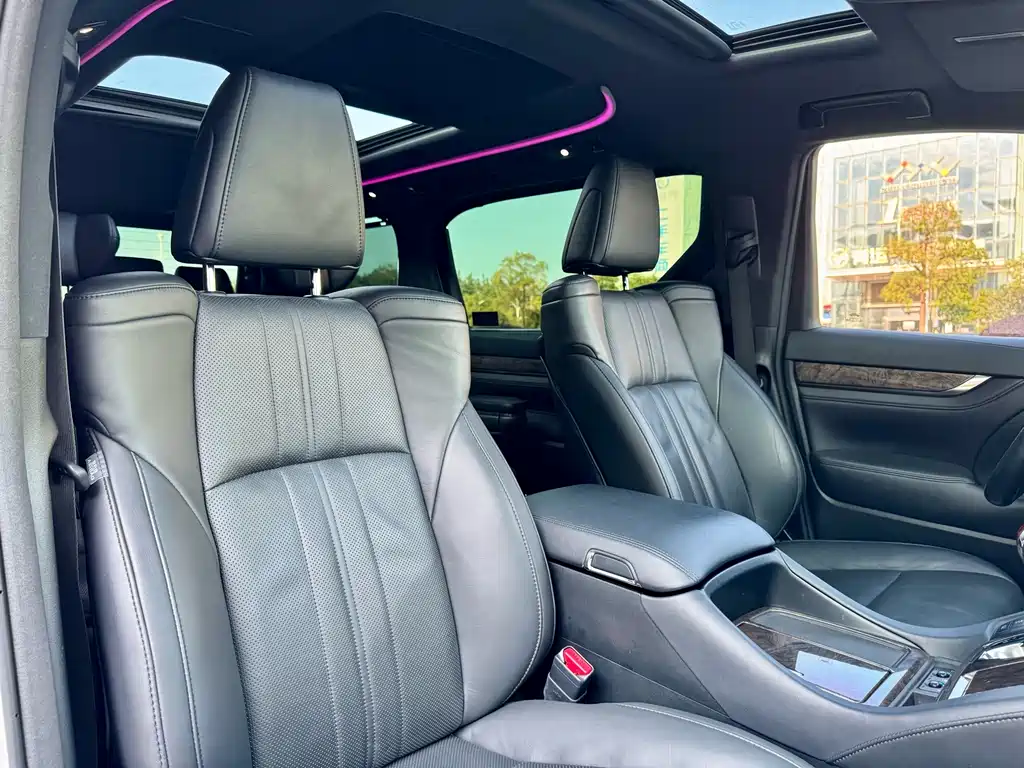 Toyota Alphard 2019 — фото 23