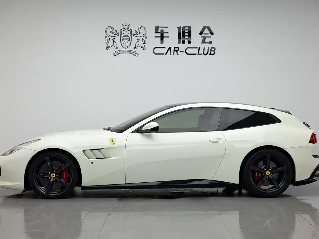 Ferrari GTC4Lusso 2020 — фото 3