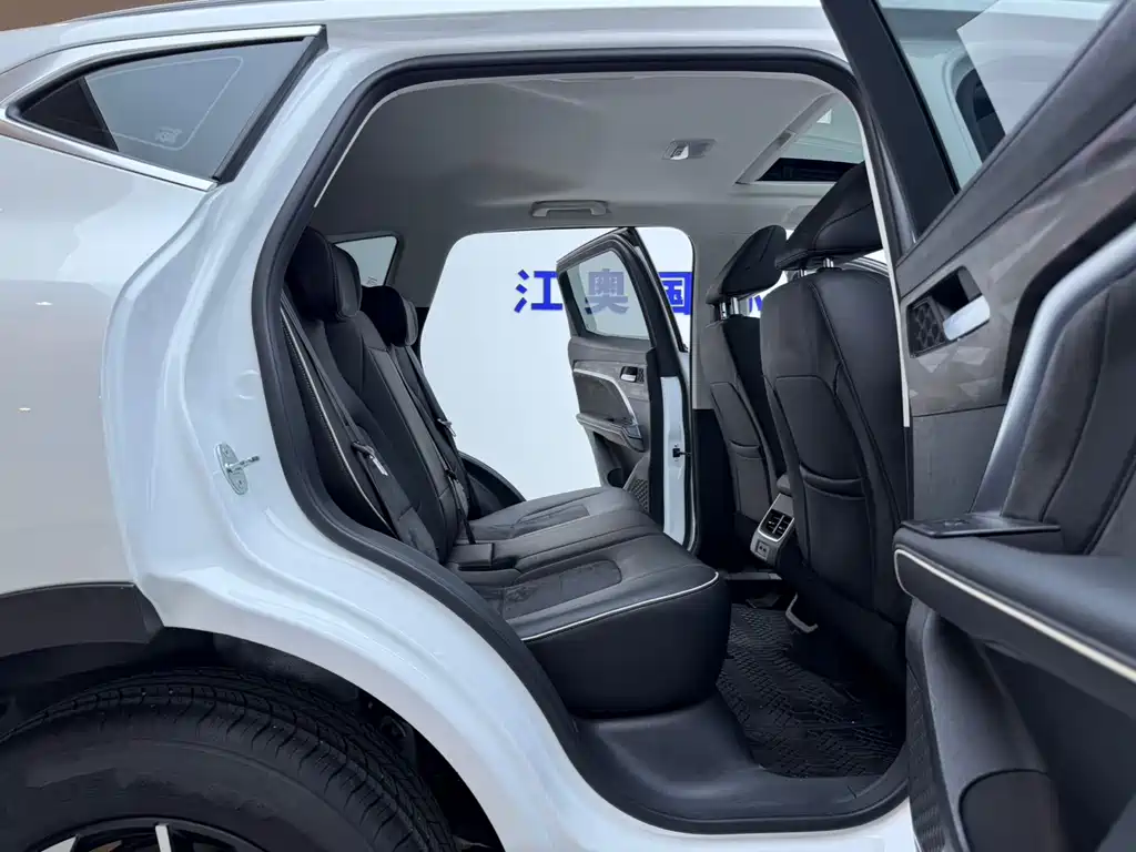 Haval H6 2023 — фото 17