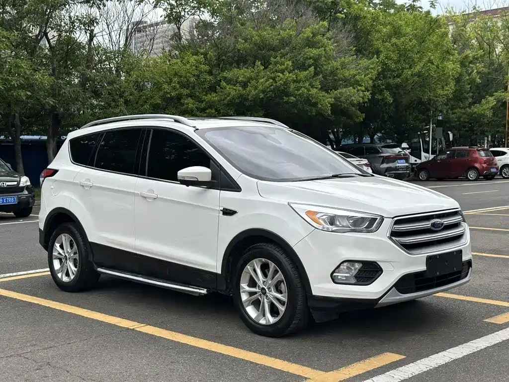 Ford Kuga 2018 — фото 8