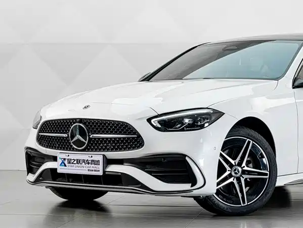 Mercedes-Benz C-Class 2024
