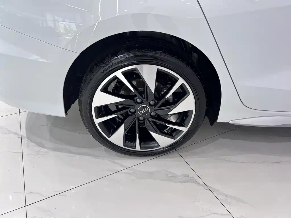 Audi A3 2022 — фото 18