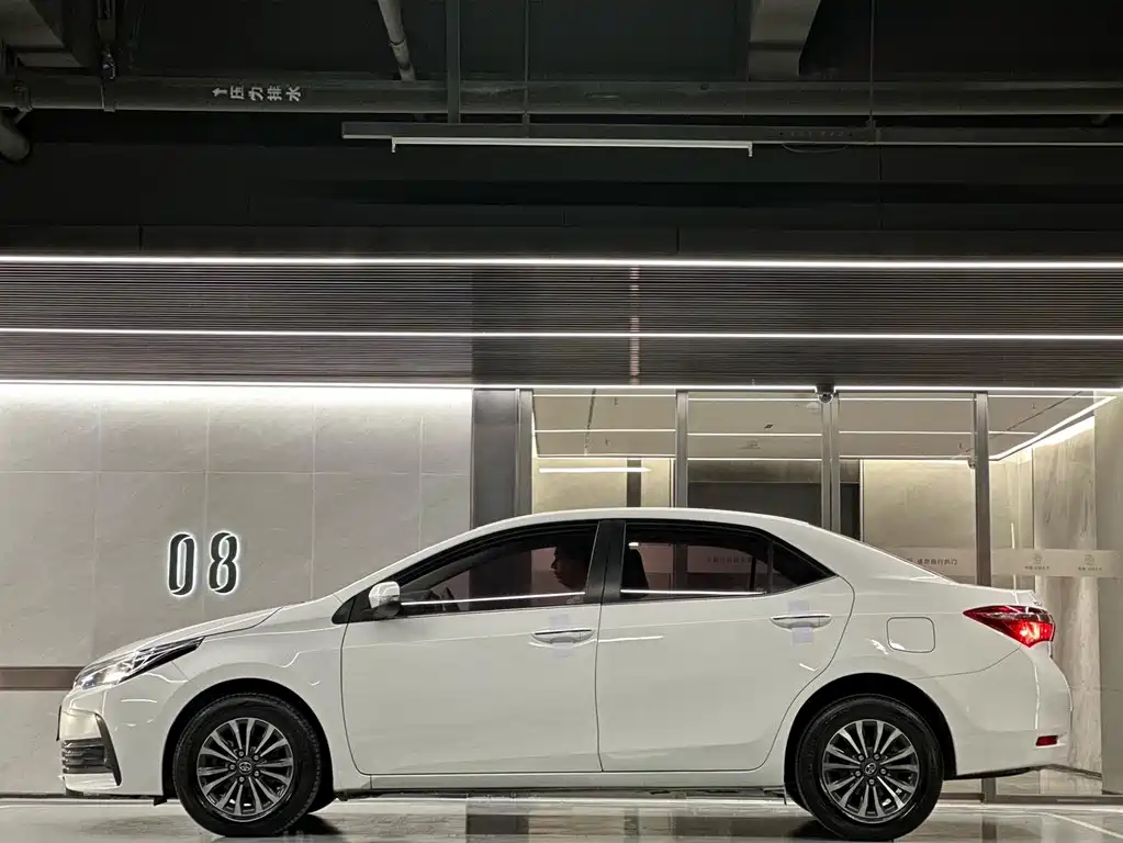 Toyota Corolla 2019 — фото 18