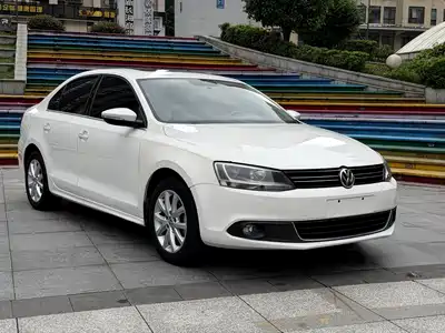 Volkswagen Sagitar 2013