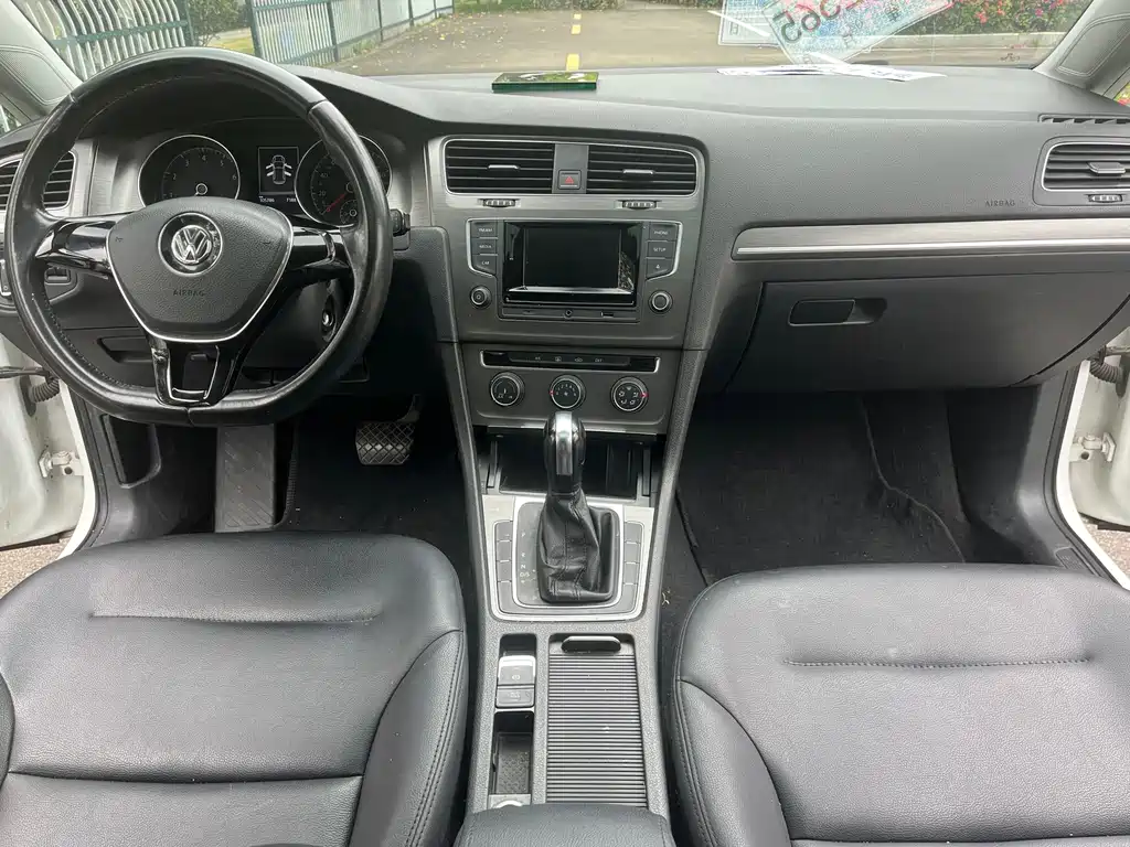Volkswagen Golf 2016