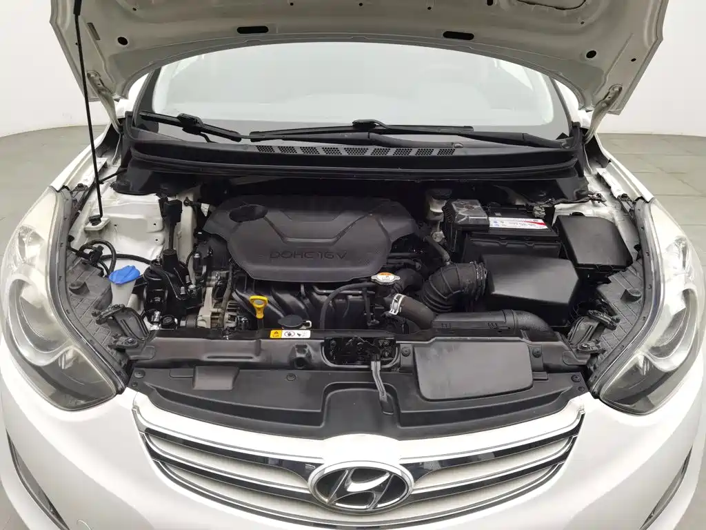 Hyundai Elantra 2014