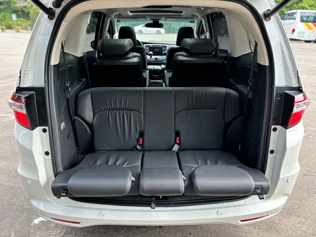 Honda Odyssey 2019 — фото 21