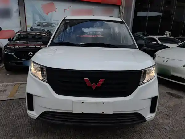 Wuling Hongguang PLUS 2024