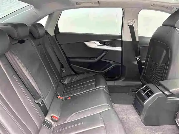 Audi A4L 2017