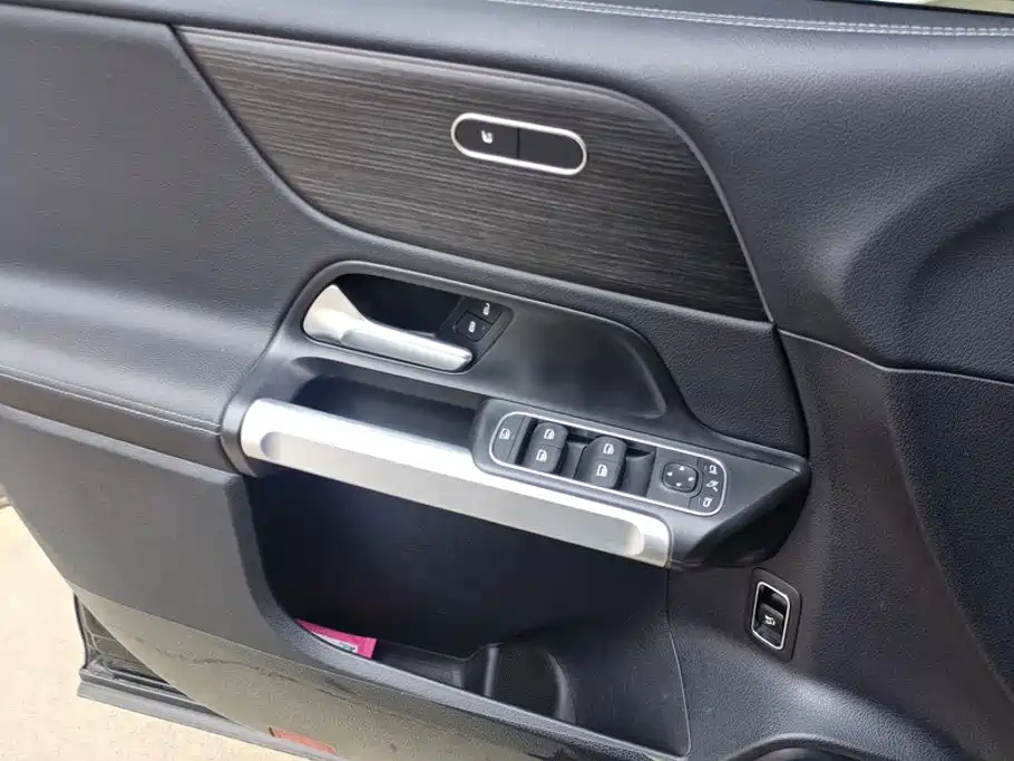Mercedes-Benz GLB 2022
