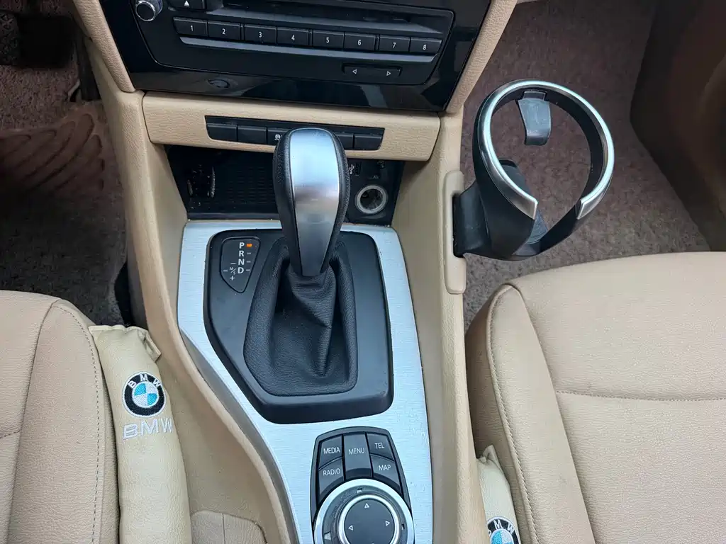 BMW X1 2014 — фото 12
