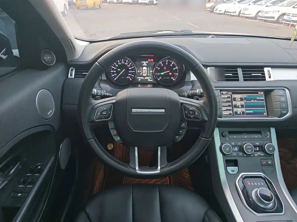 Land Rover Evoque 2016 — фото 11
