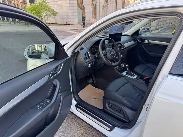 Audi Q3 2015