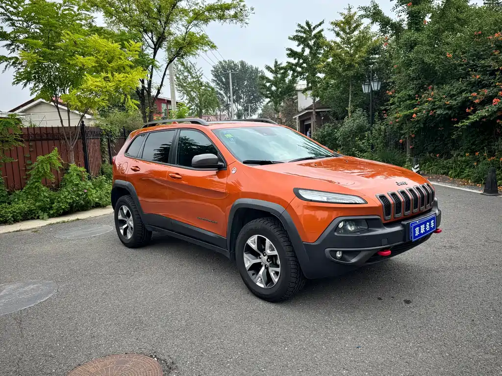 Jeep Cherokee 2014 — фото 3