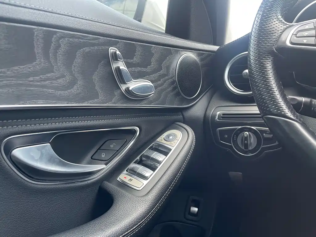 Mercedes-Benz C-Class 2015 — фото 18