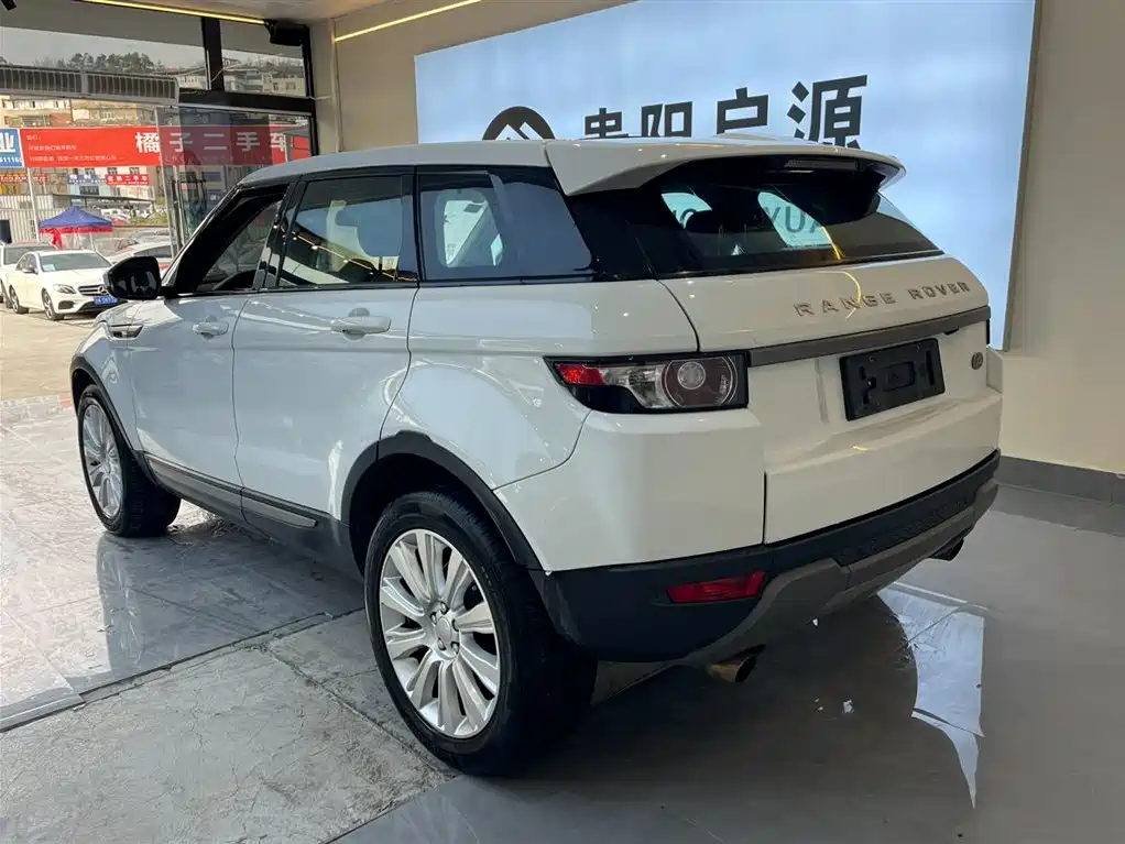 Land Rover Evoque 2016 — фото 20