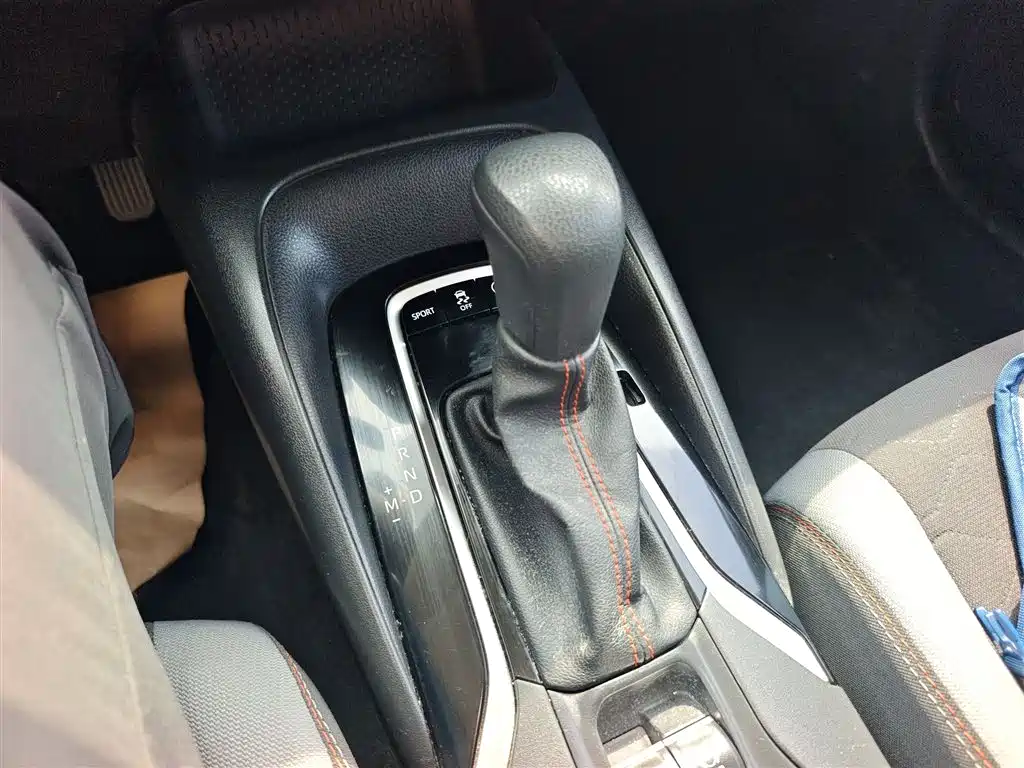 Toyota Corolla 2022 — фото 10