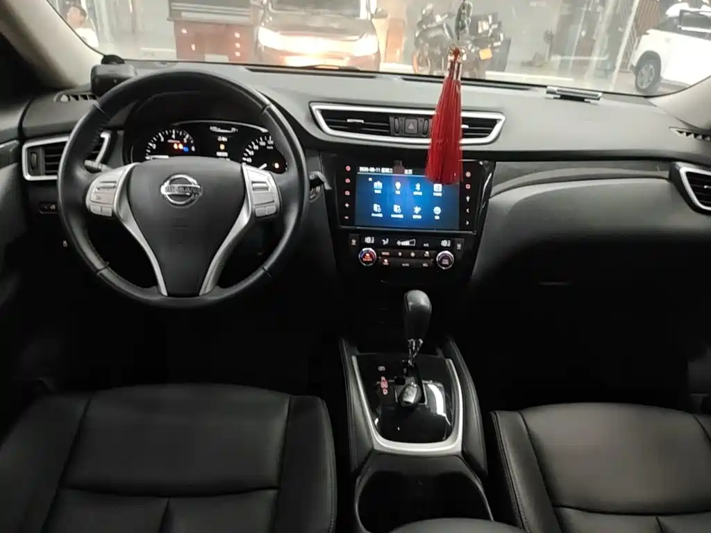 Nissan X-Trail 2015 — фото 10