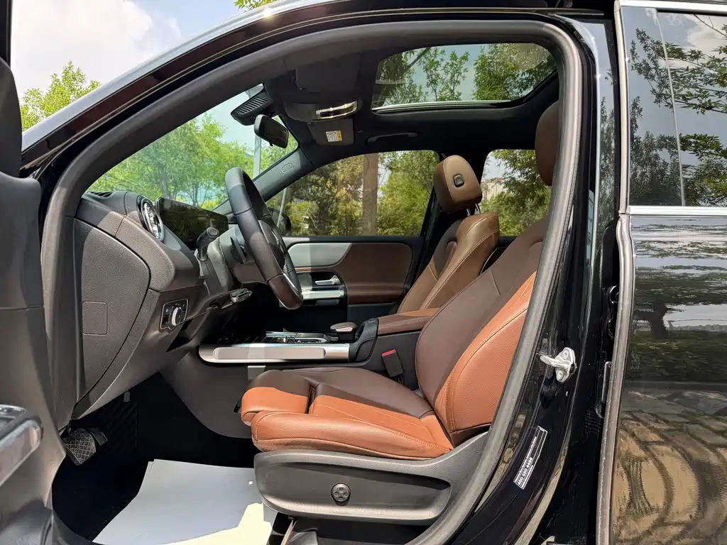 Mercedes-Benz GLB 2021