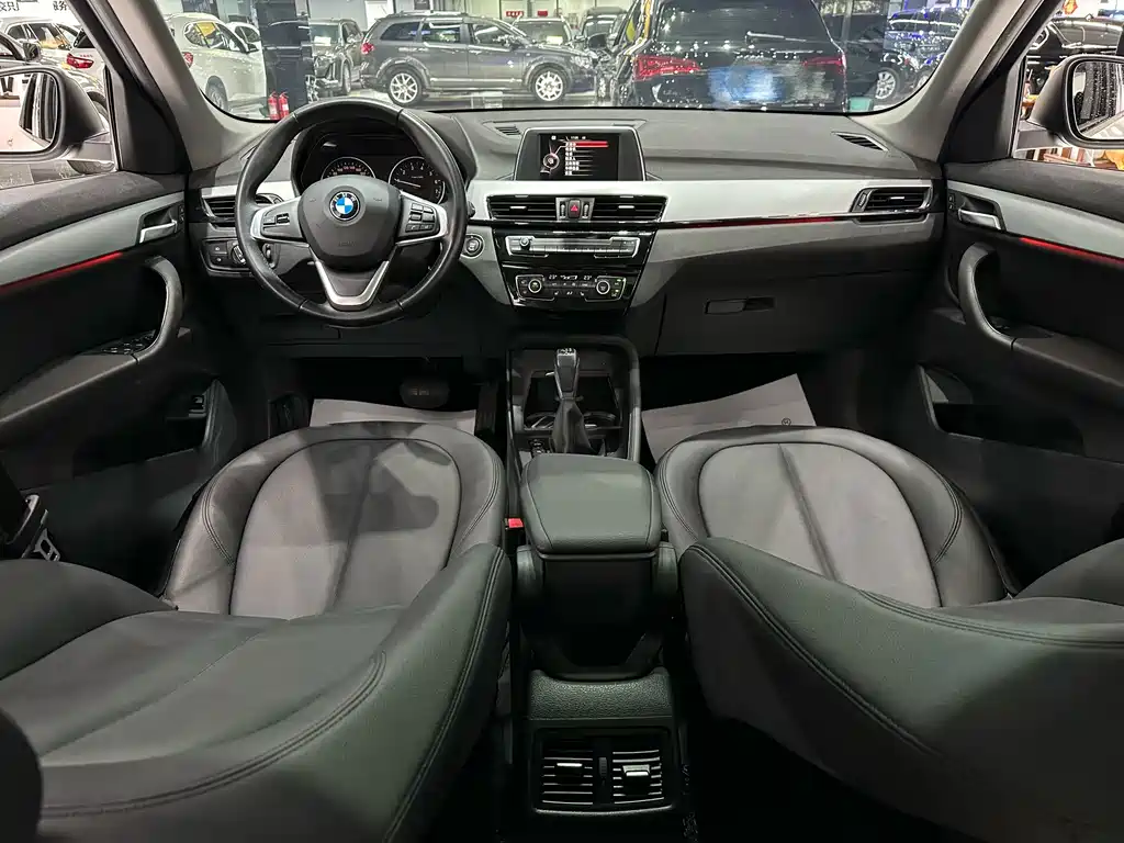 BMW X1 2017 — фото 9