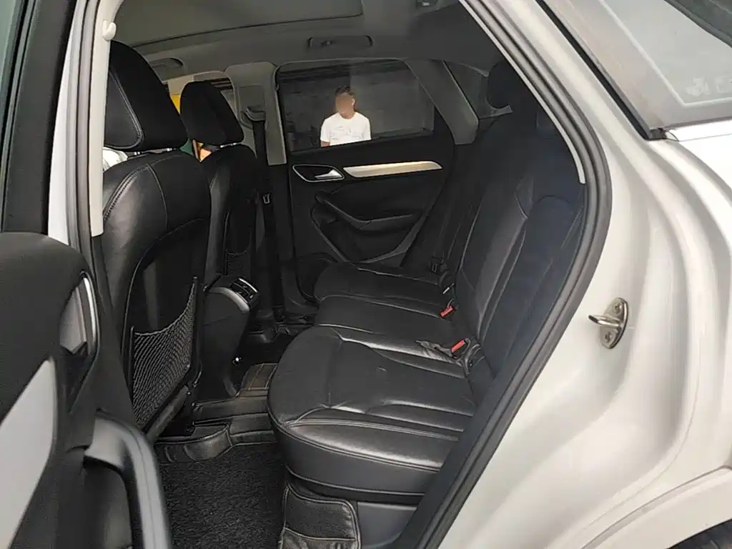 Audi Q3 2014 — фото 17