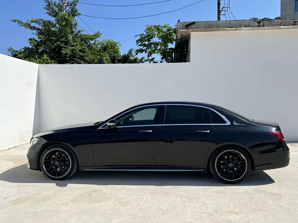 Mercedes-Benz E-Class 2020 — фото 12