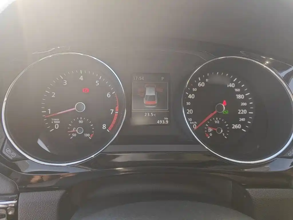 Volkswagen Sagitar 2019