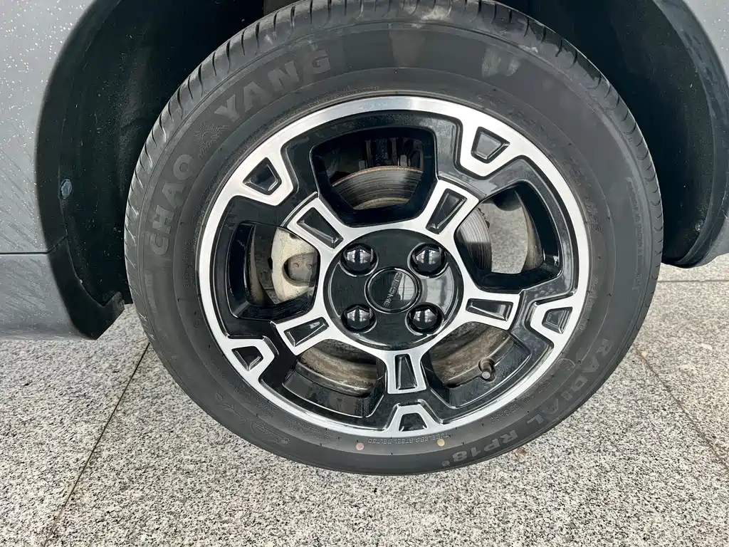 Geely Galaxy Panda 2023 — фото 14