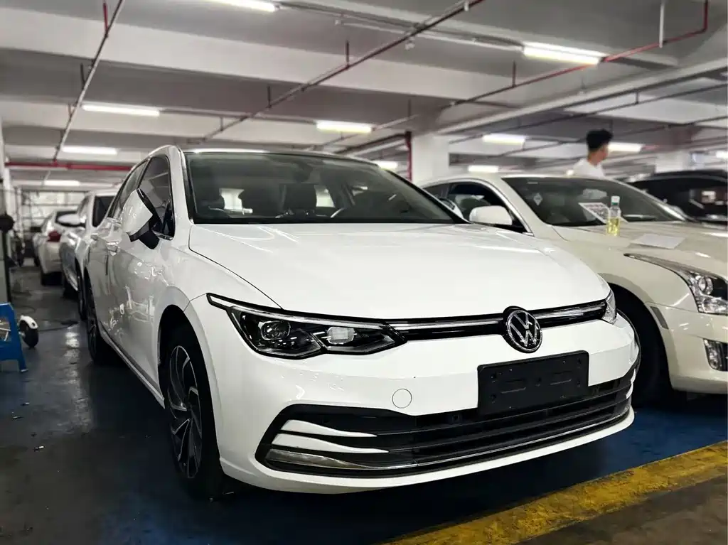 Volkswagen Golf 2022