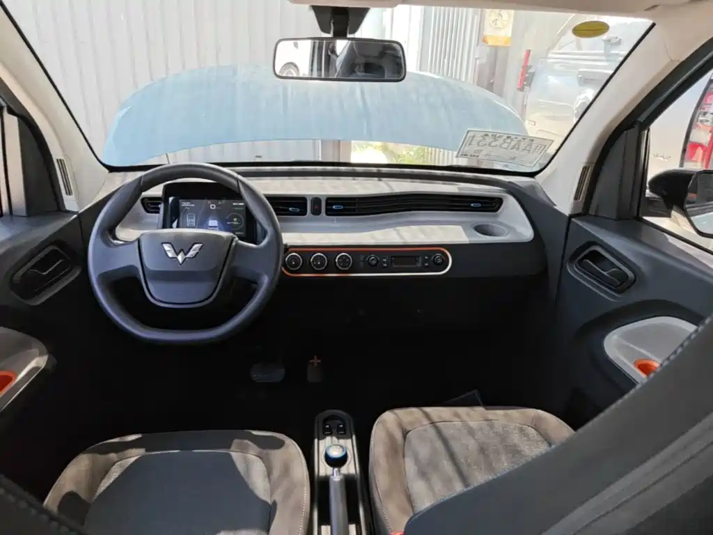 Wuling Hongguang MINIEV 2020 — фото 10