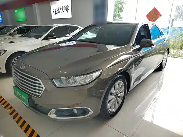 Ford Taurus 2017