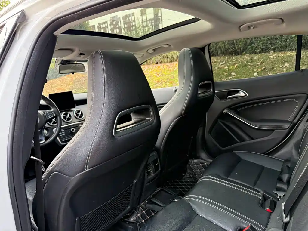 Mercedes-Benz GLA 2017 — фото 11