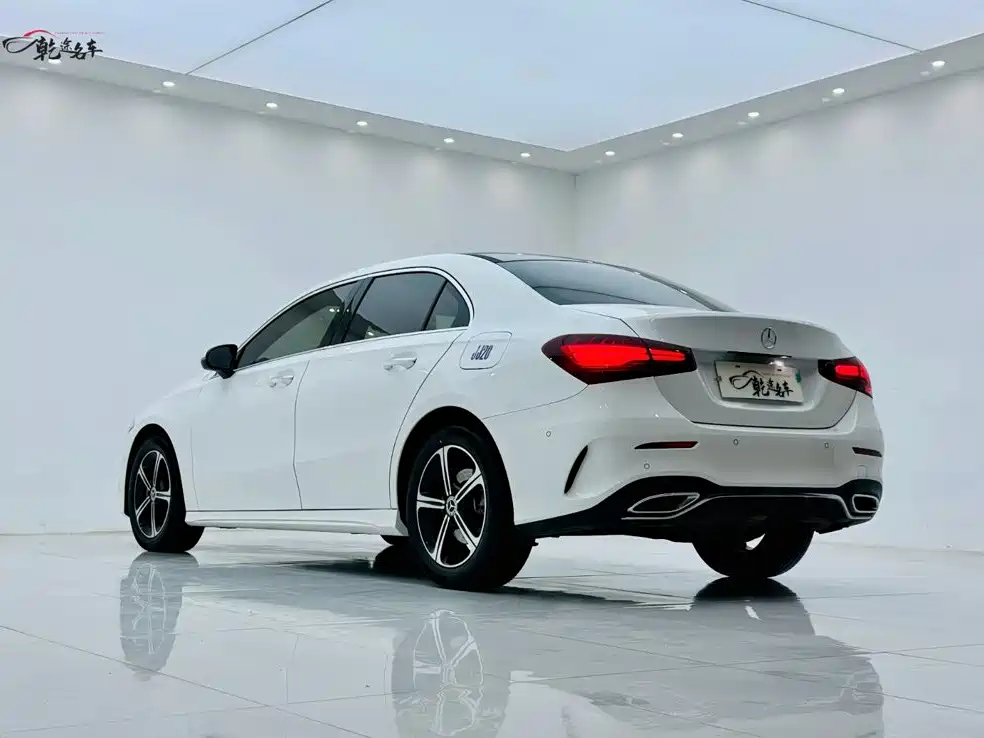 Mercedes-Benz A-Class 2024 — фото 5