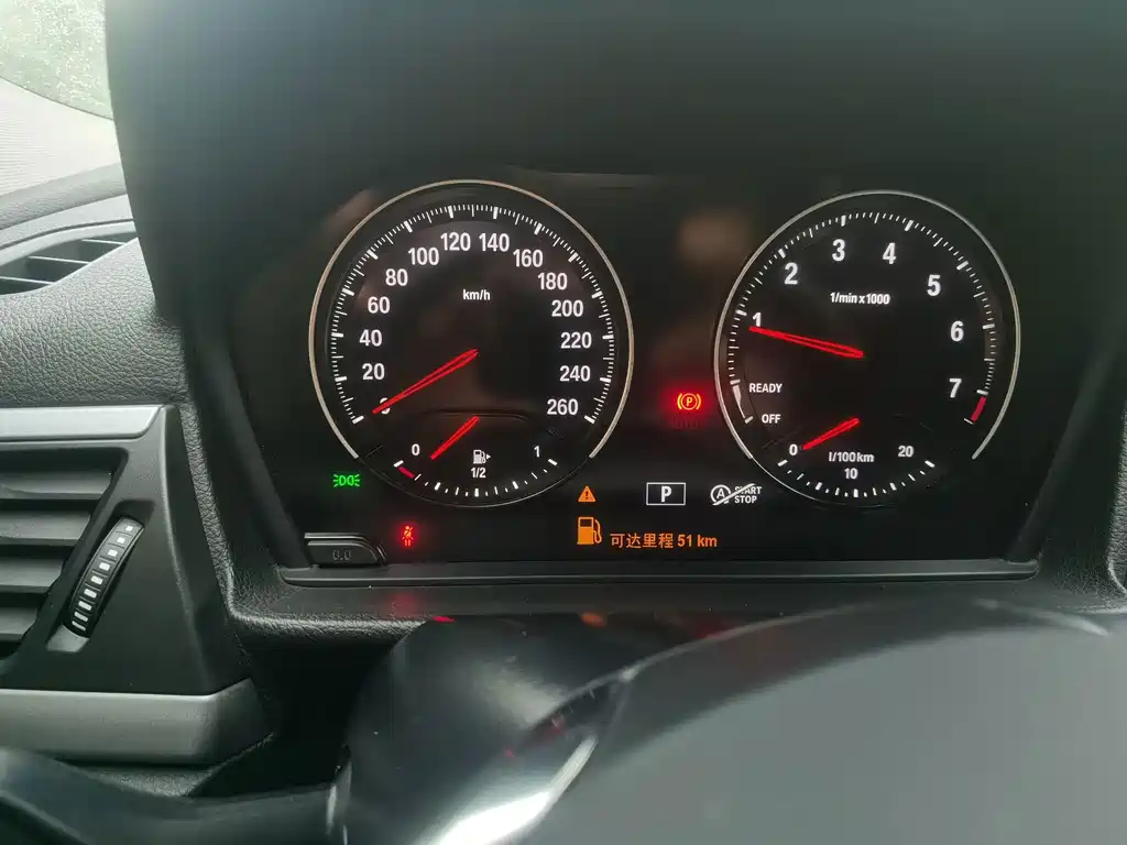 BMW 1 Series 2018 — фото 14