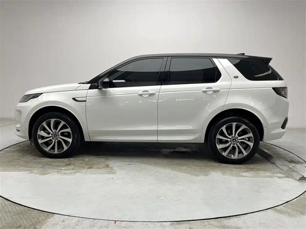 Land Rover Discovery Sport 2023 — фото 17