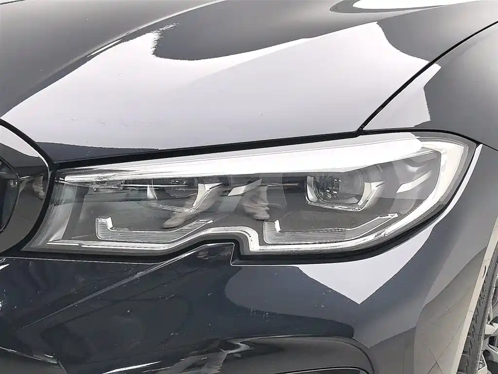 BMW 3 Series 2022