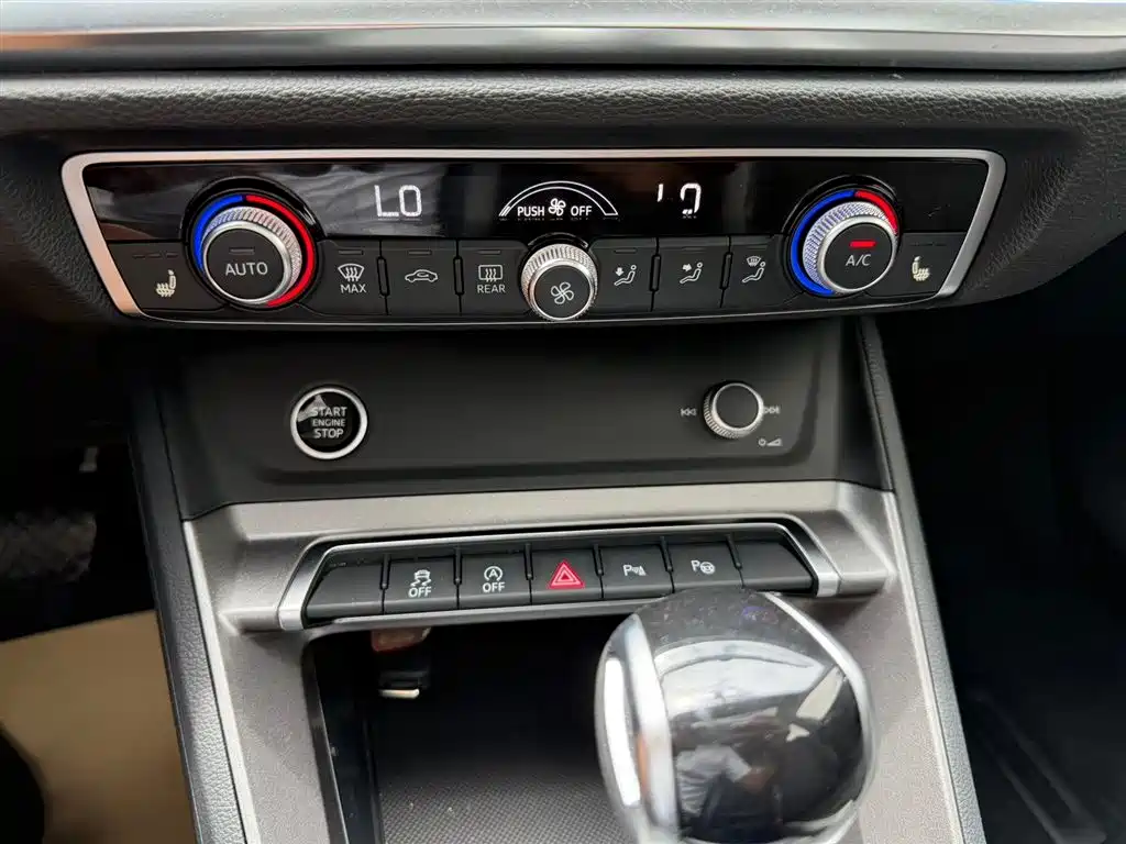 Audi Q3 2023 — фото 13
