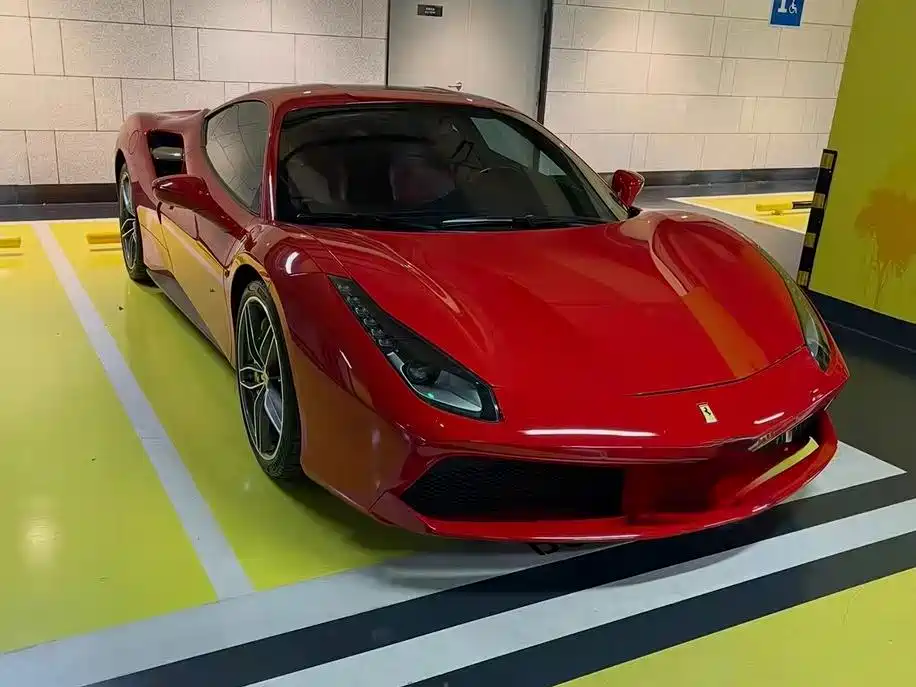 Ferrari 488 2017 — фото 4