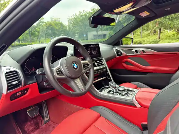 BMW 8 Series 2023