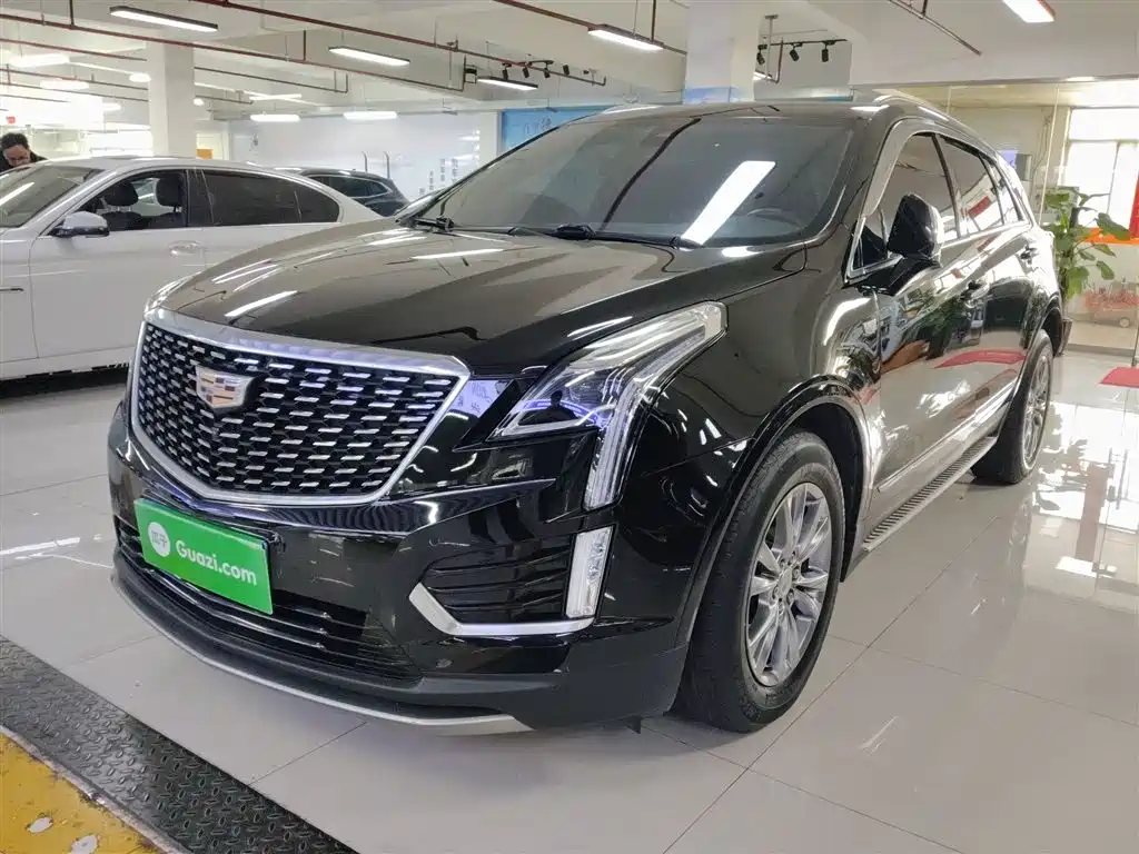Cadillac XT5 2020 — фото 1