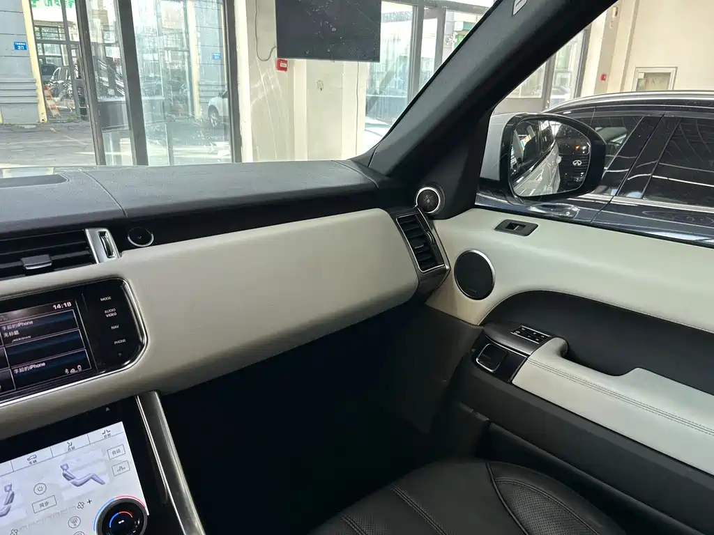 Land Rover Sport 2014 — фото 17
