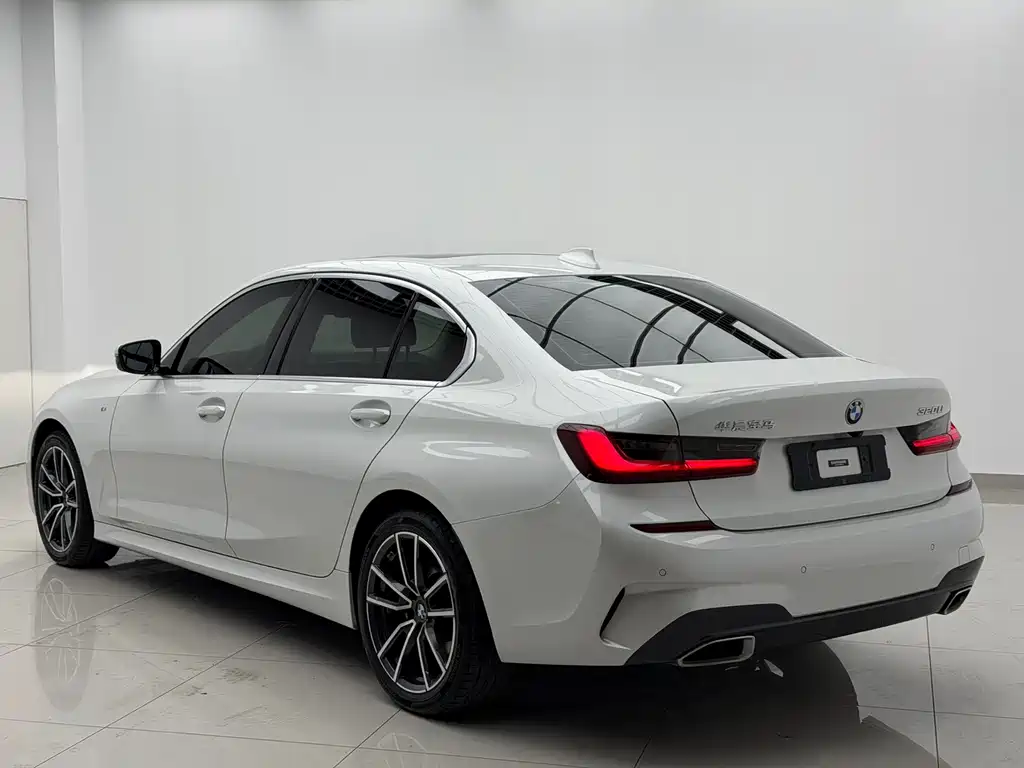 BMW 3 Series 2022