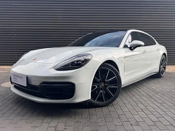 Porsche Panamera 2024