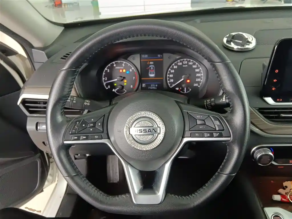 Nissan Teana 2021 — фото 11