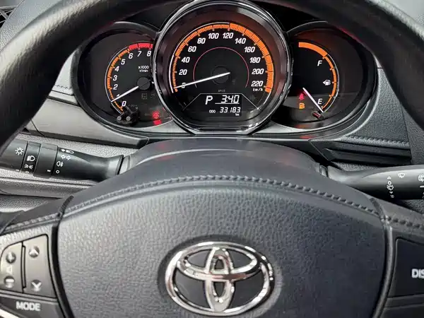 Toyota Yaris L 2022