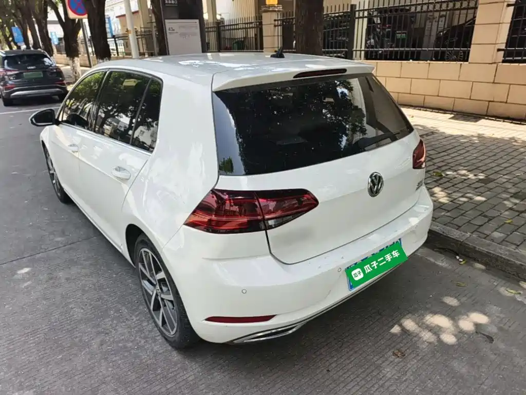 Volkswagen Golf 2020