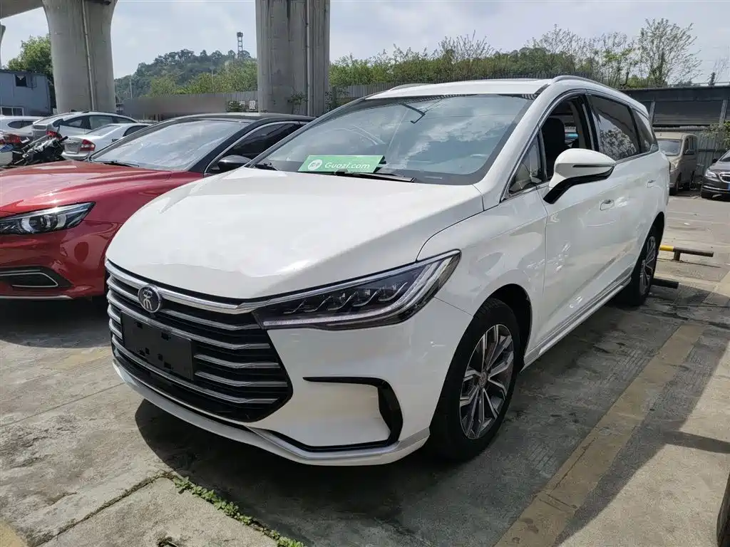 BYD MAX 2021 — фото 1
