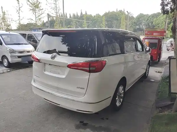 Buick GL8 2018