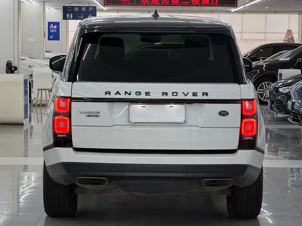 Land Rover Range Rover 2020 — фото 10
