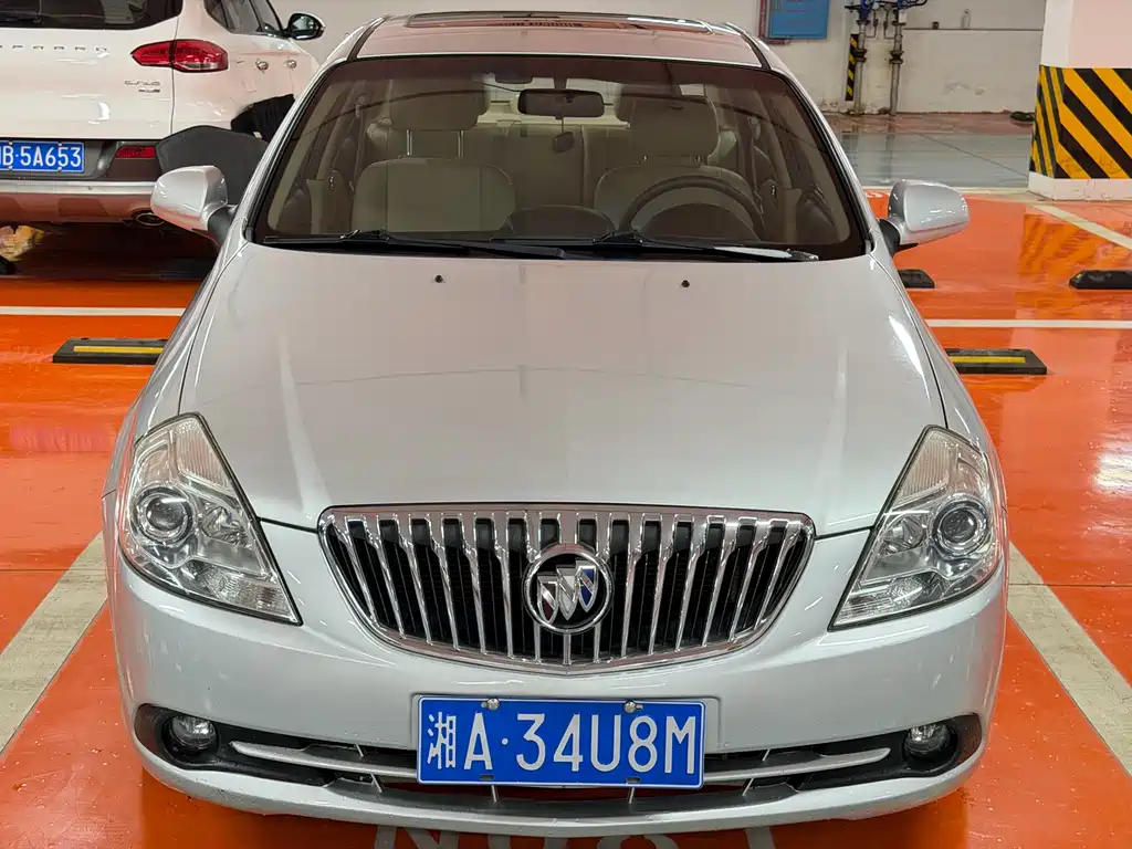Buick Excelle 2013 — фото 2